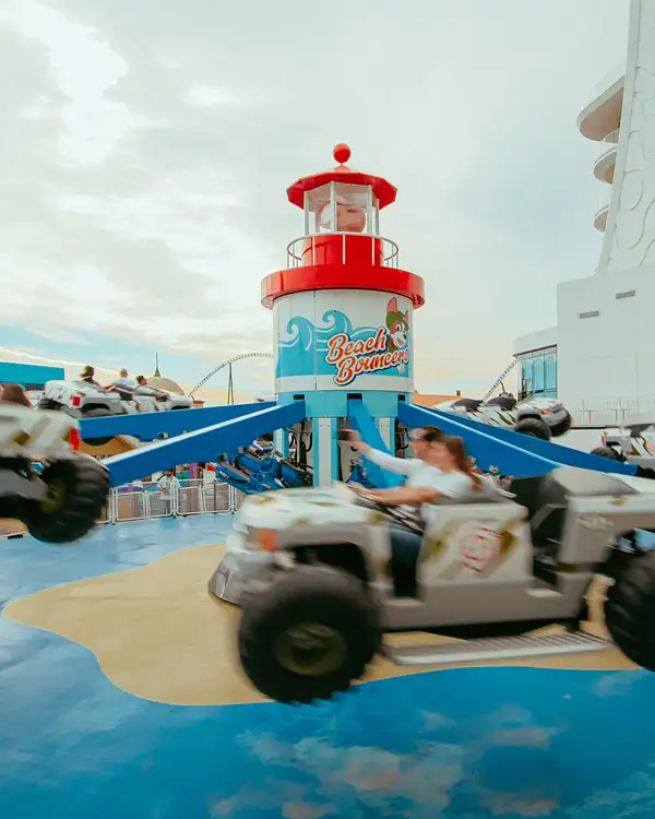 Attraktion Attraktion Beach Bouncers